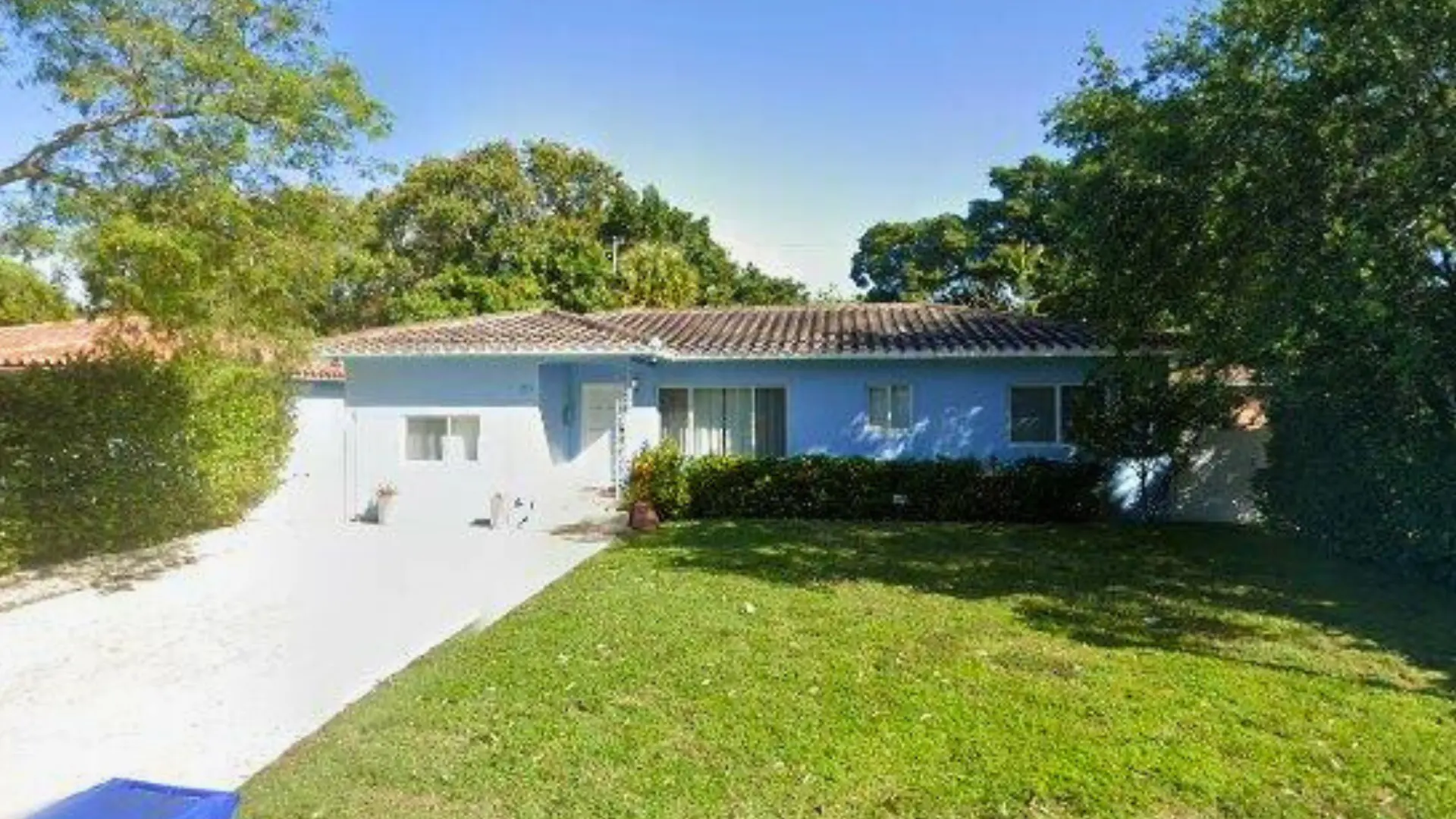 Street view of 3200 Coral Way